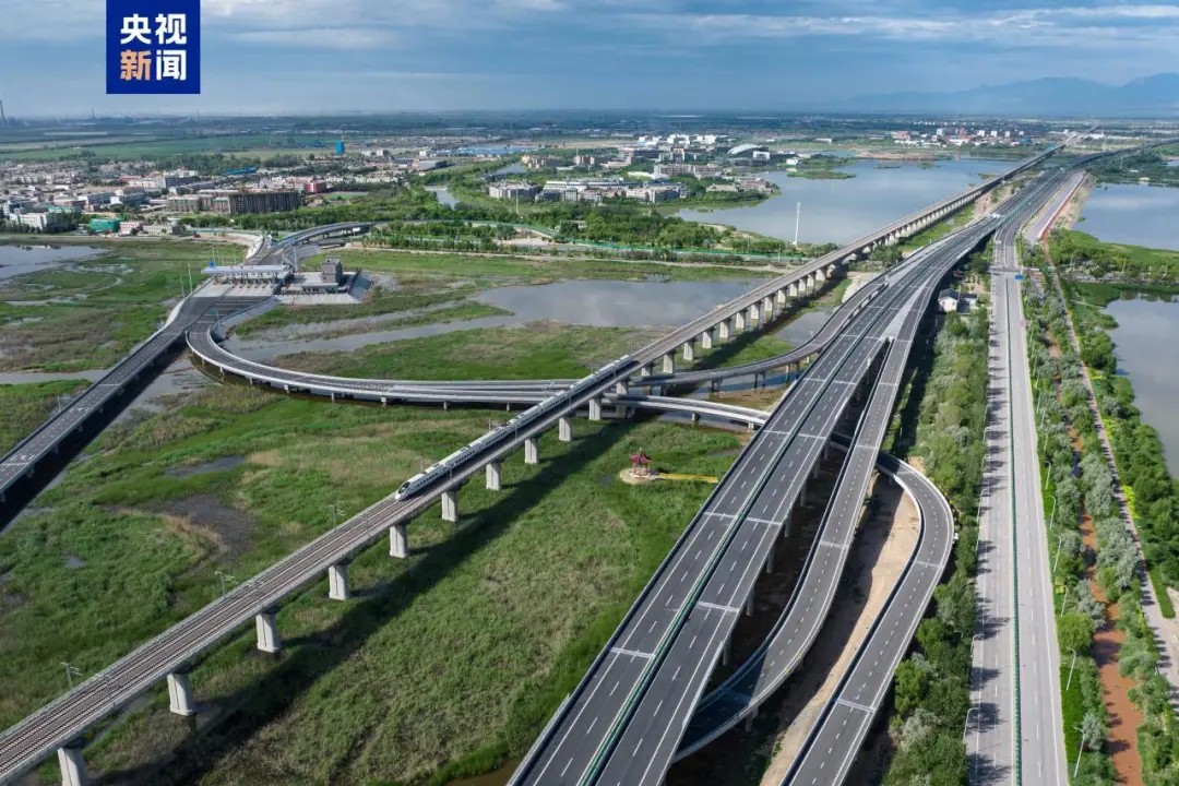 G1816国道亚洲bwin光学反光膜案例7